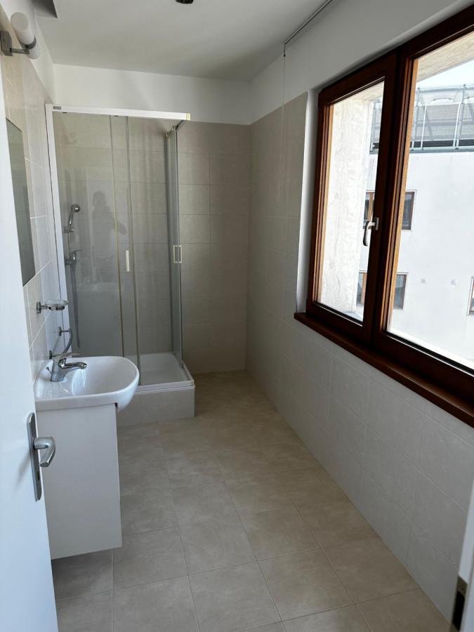Luxury Penthouse At The Historical Centre With Free Parking Apartment Bratislava Bagian luar foto