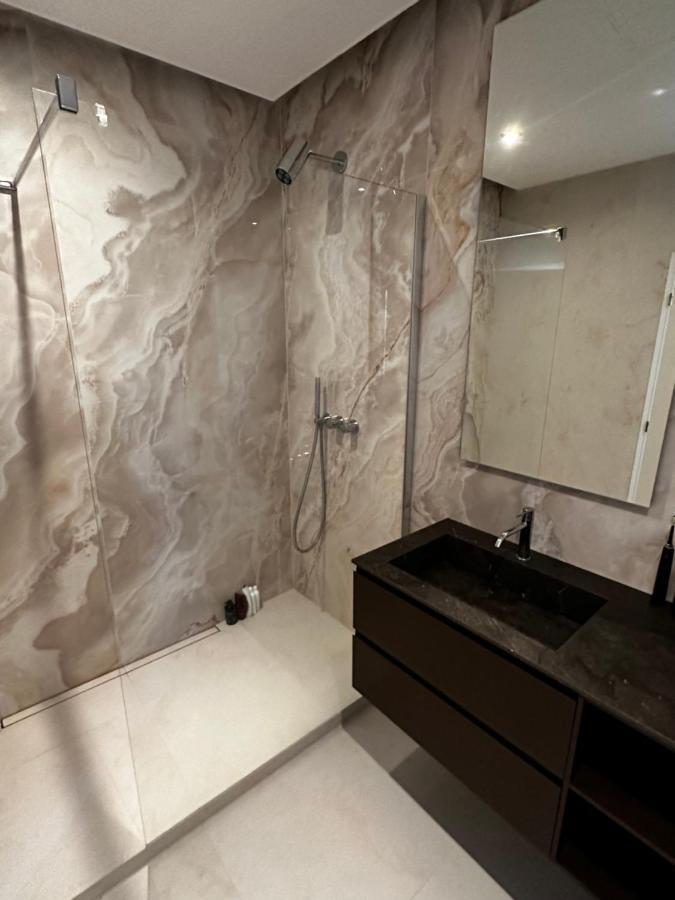 Luxury Penthouse At The Historical Centre With Free Parking Apartment Bratislava Bagian luar foto