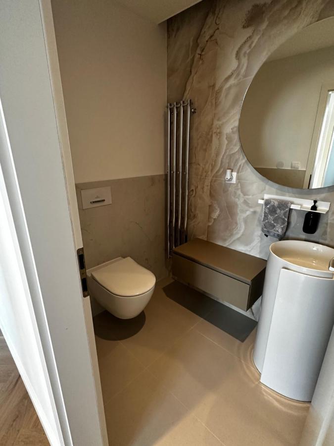 Luxury Penthouse At The Historical Centre With Free Parking Apartment Bratislava Bagian luar foto